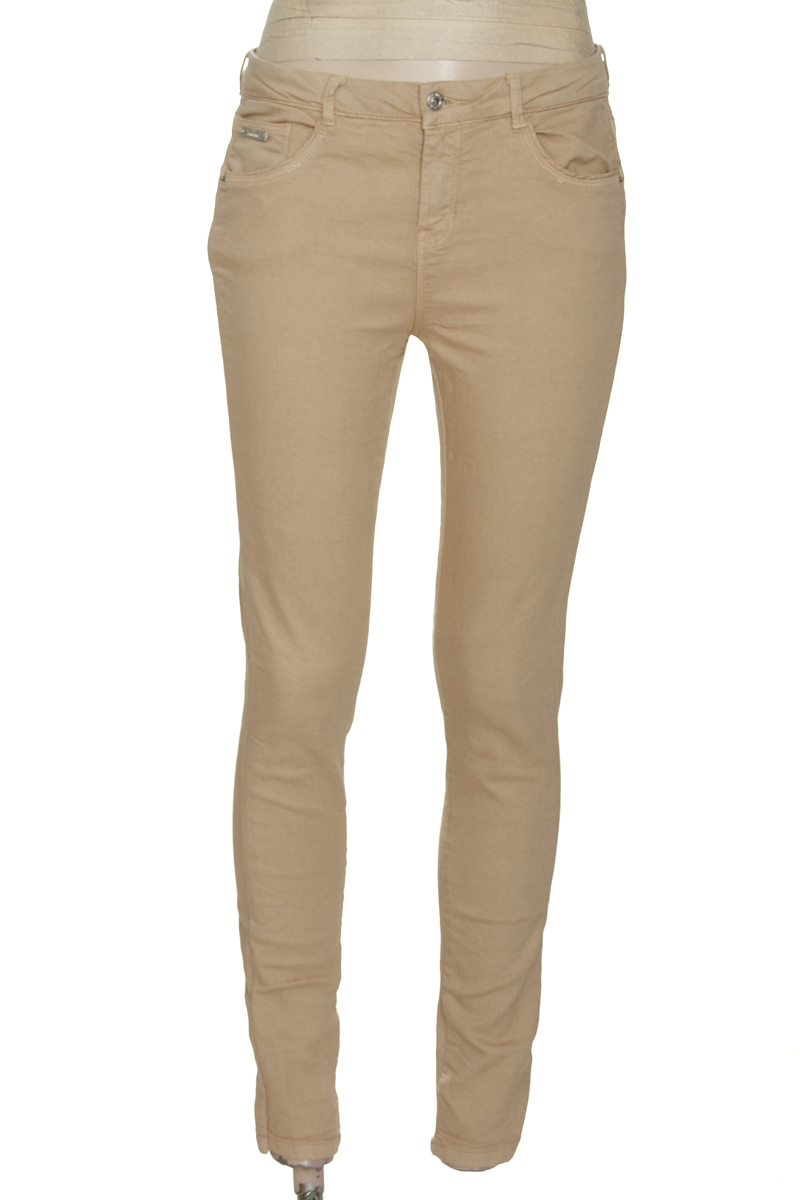 Pantalones color Beige - Bershka