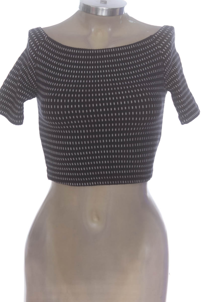 Top / Camiseta color Negro - Stradivarius