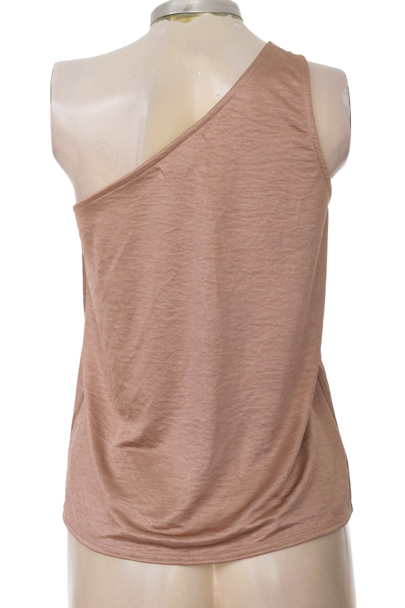 Top / Camiseta color Dorado - Basement