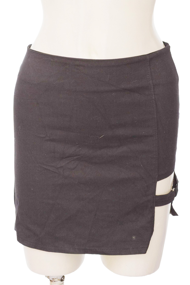 Falda color Negro - Closeando
