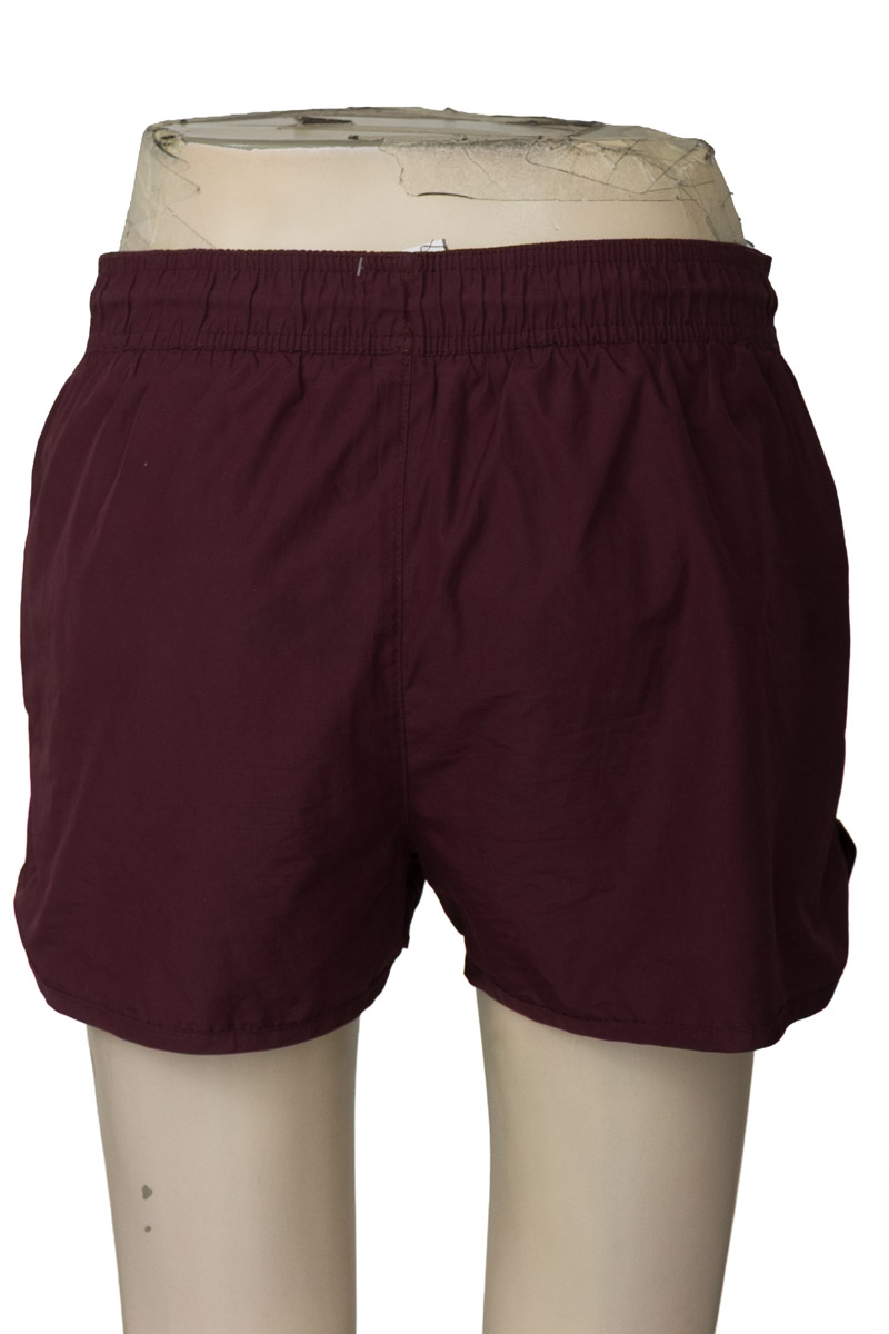 Ropa Deportiva / Salida de Baño color Vinotinto - H&M