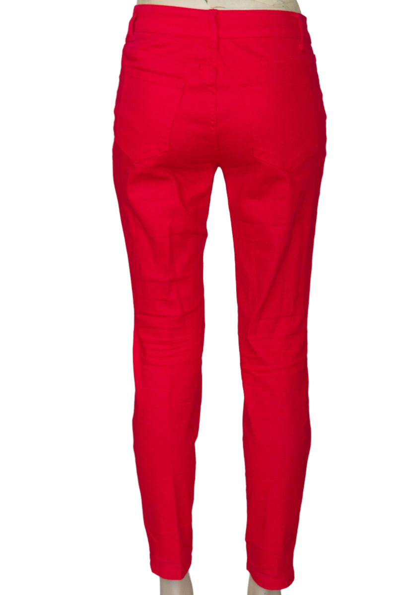 Pantalones color Rojo - Closeando