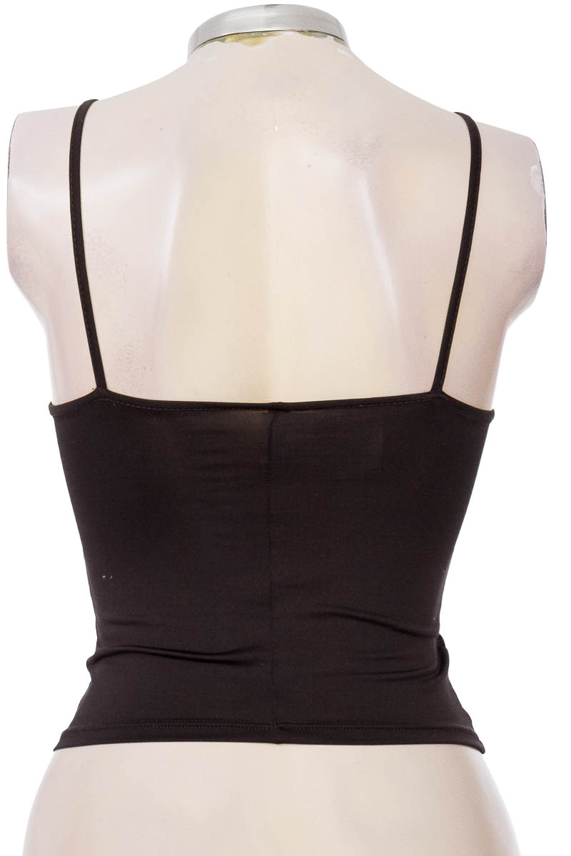 Top / Camiseta color Negro - Carmel