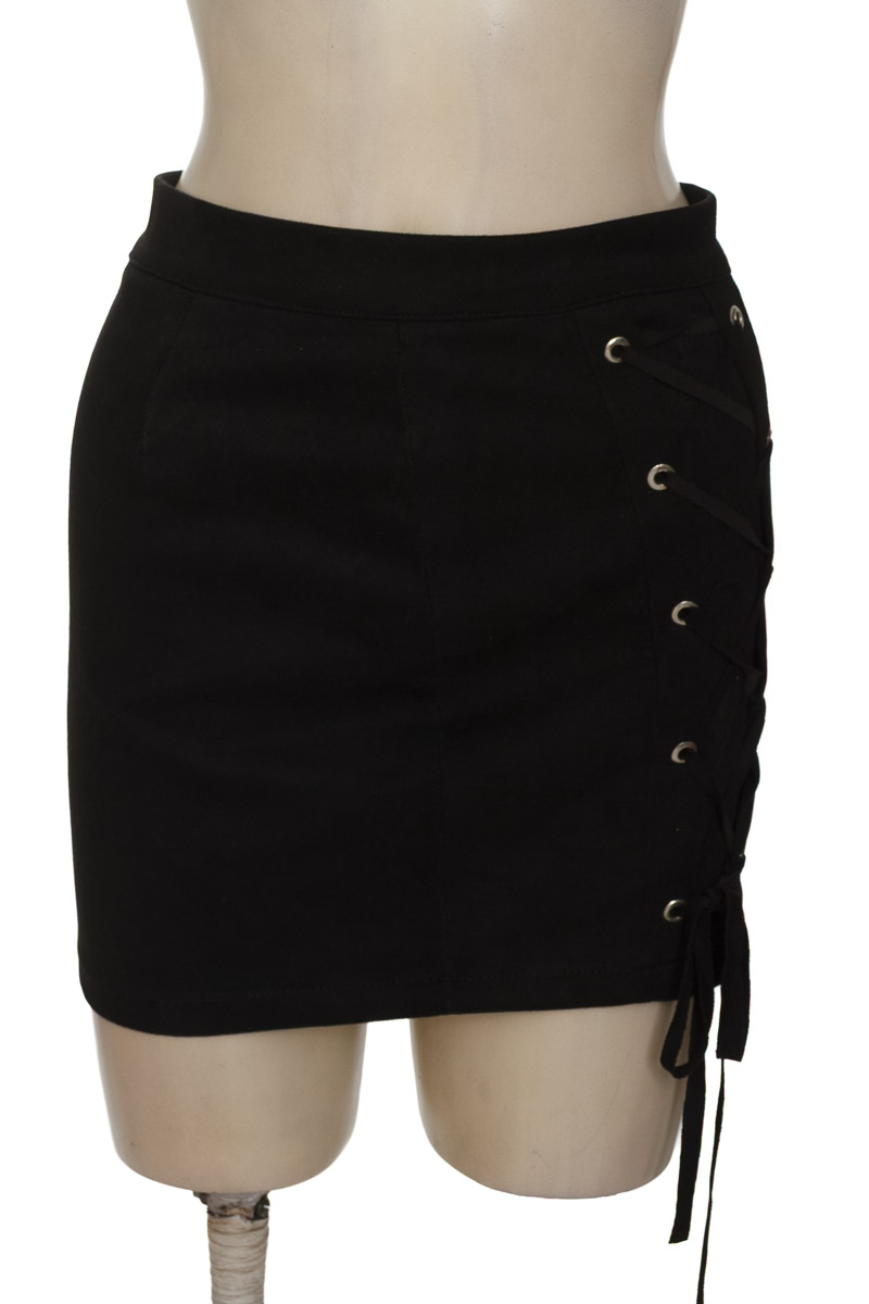 Falda color Negro - Closeando