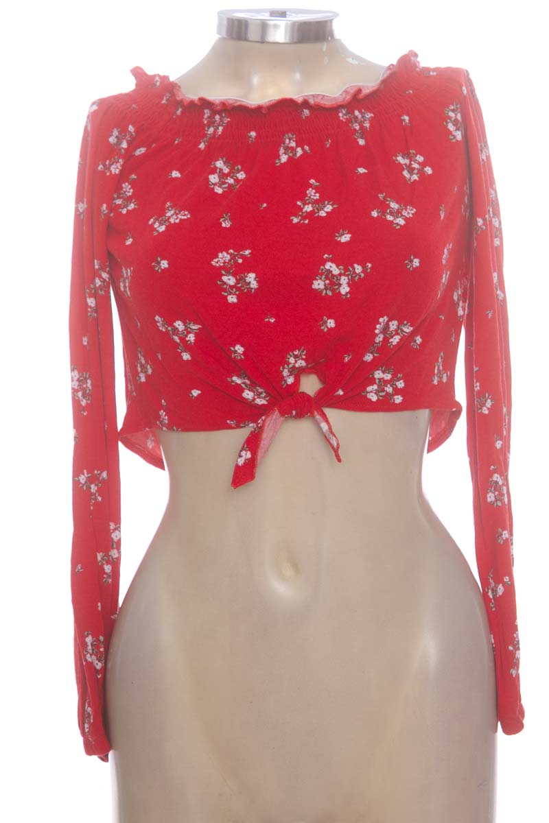 Top / Camiseta color Rojo - Divided by H&M