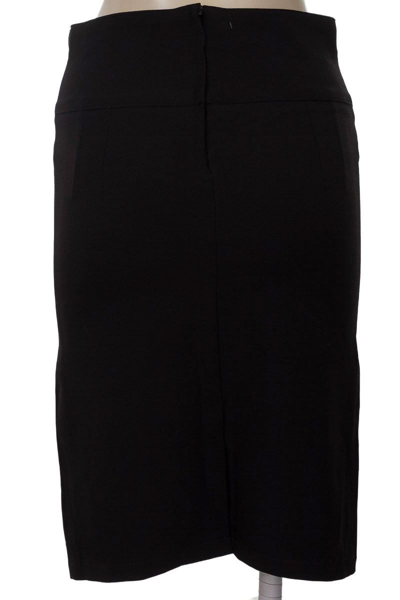 Falda color Negro - K&V STUDIO