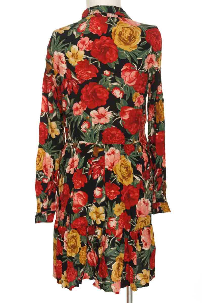 Vestido / Enterizo color Negro - Stradivarius