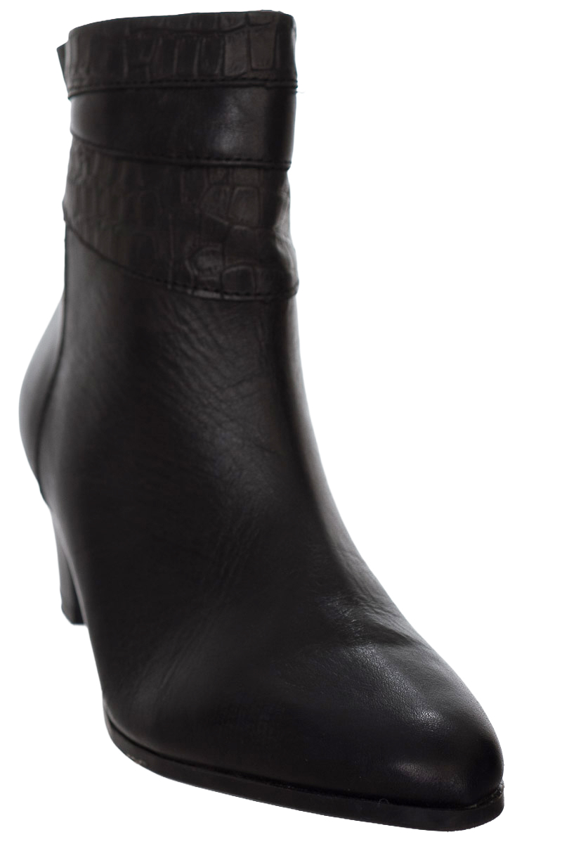 Zapatos color Negro - APOLOGY