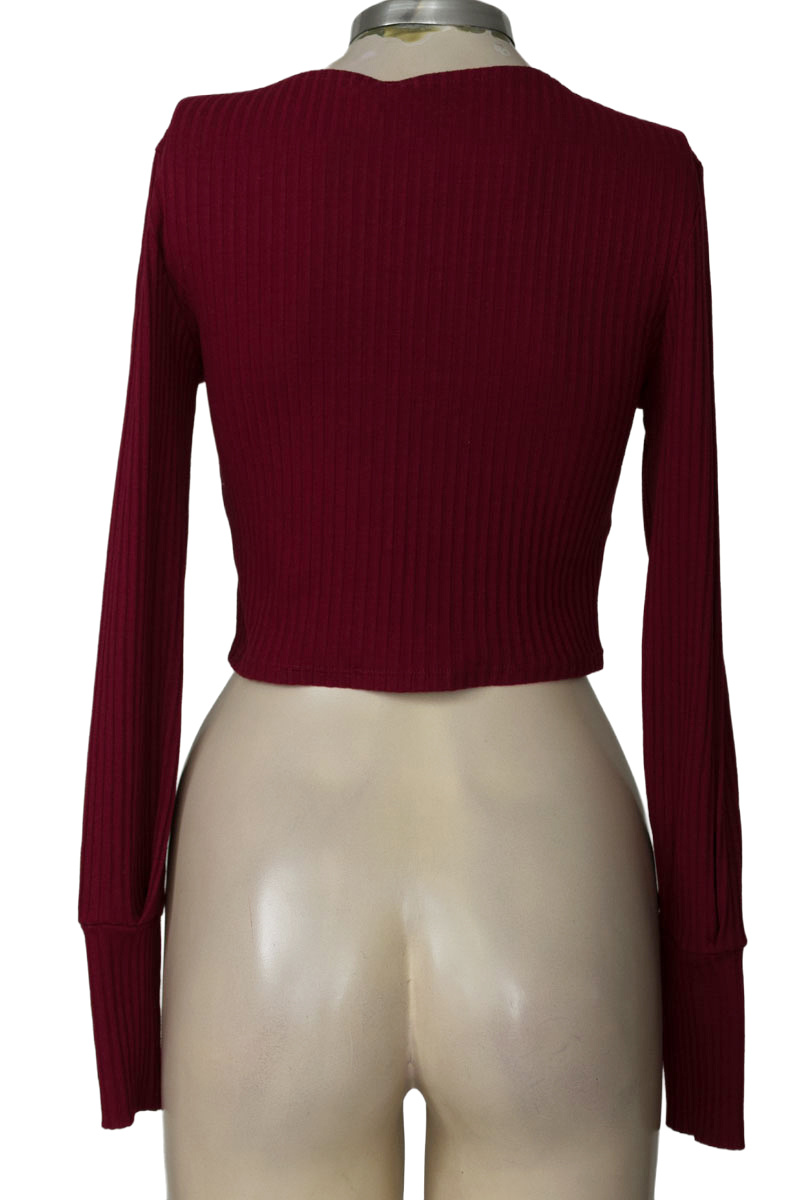Sweater color Vinotinto - Closeando