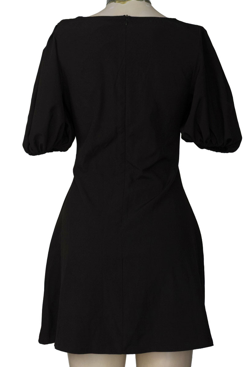 Vestido / Enterizo color Negro - Closeando