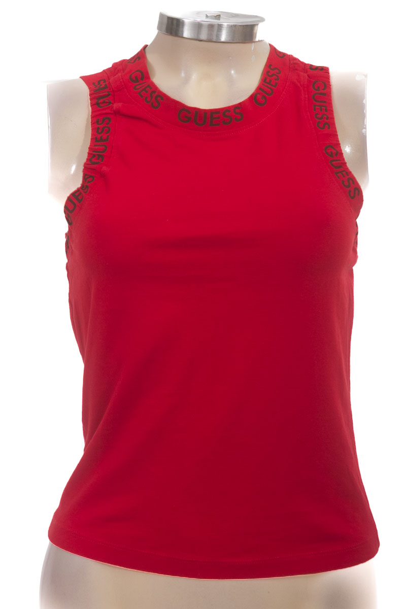 Top / Camiseta color Rojo - Guess
