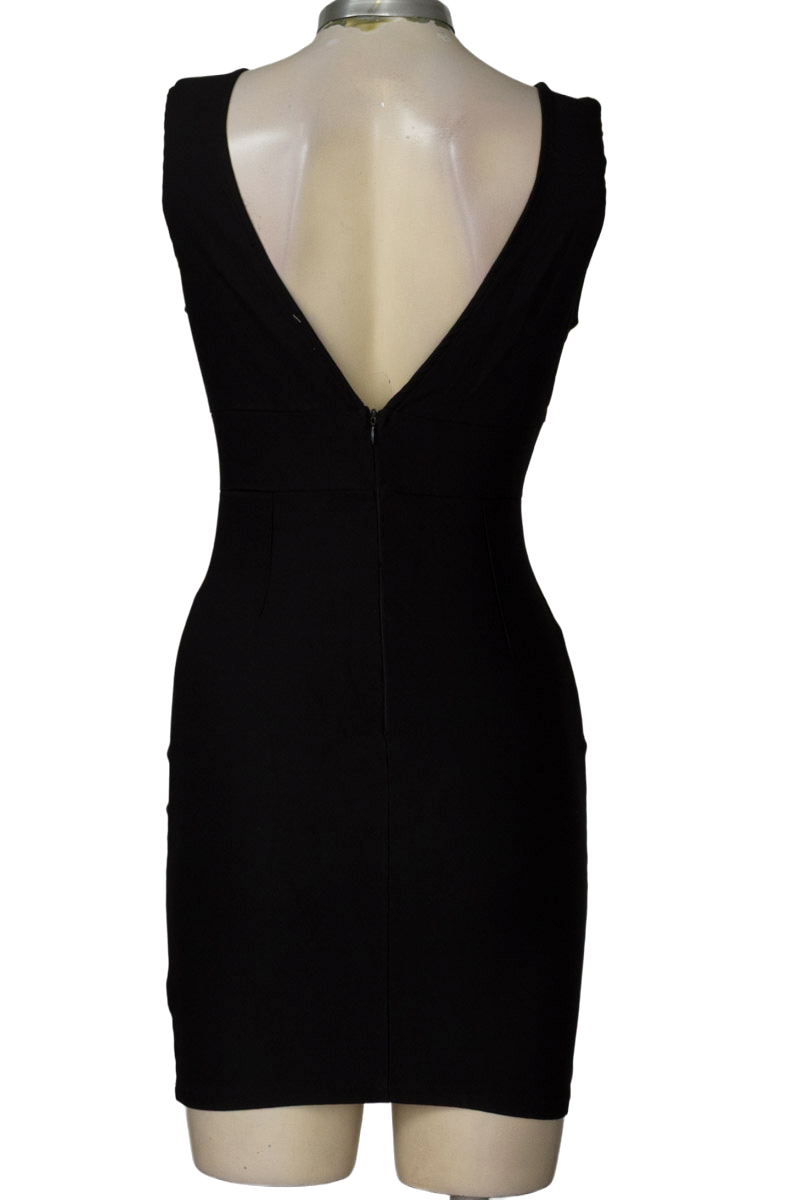 Vestido / Enterizo color Negro - Closeando