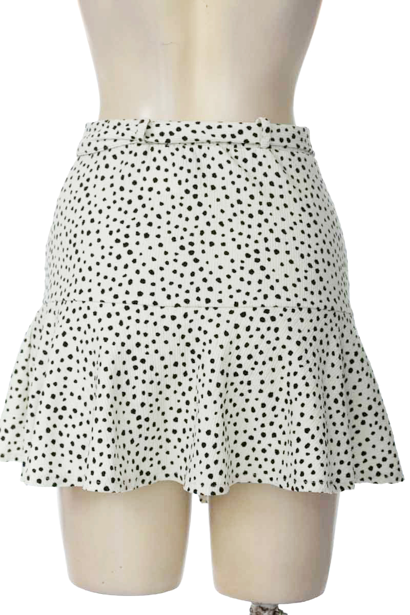 Falda color Blanco - Stradivarius