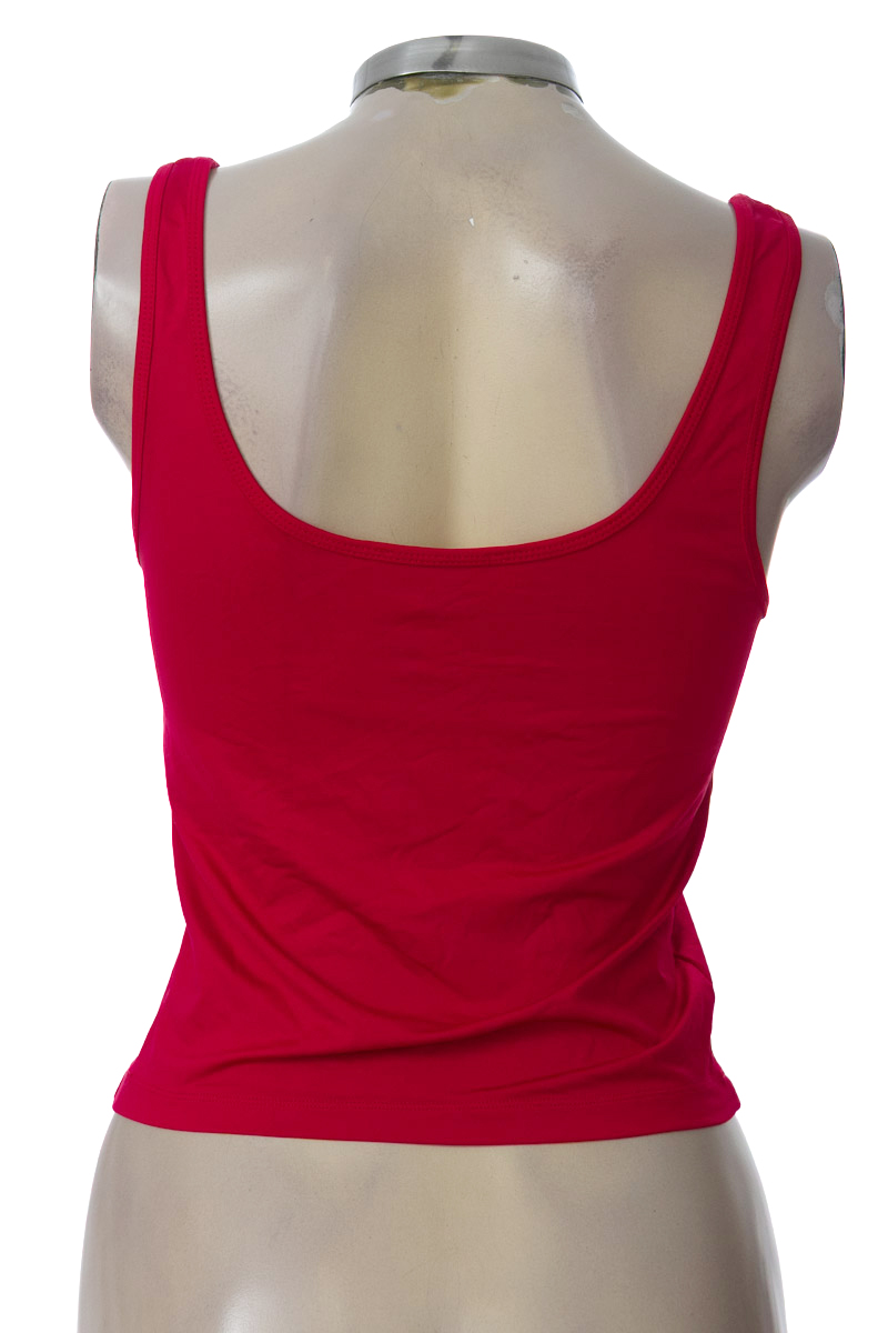 Top / Camiseta color Rojo - Stradivarius