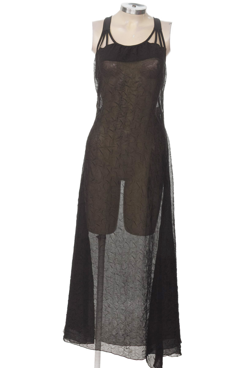 Ropa Deportiva / Salida de Baño color Negro - Kelinda