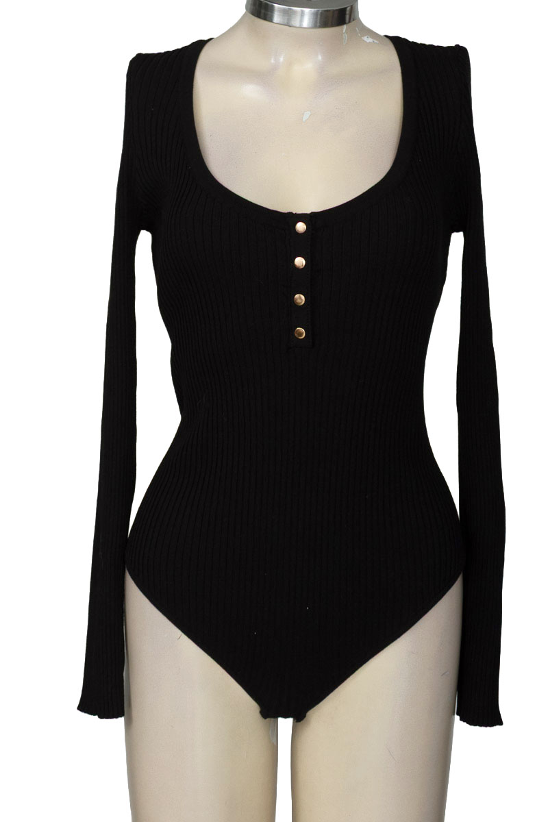 Top / Camiseta color Negro - HERA