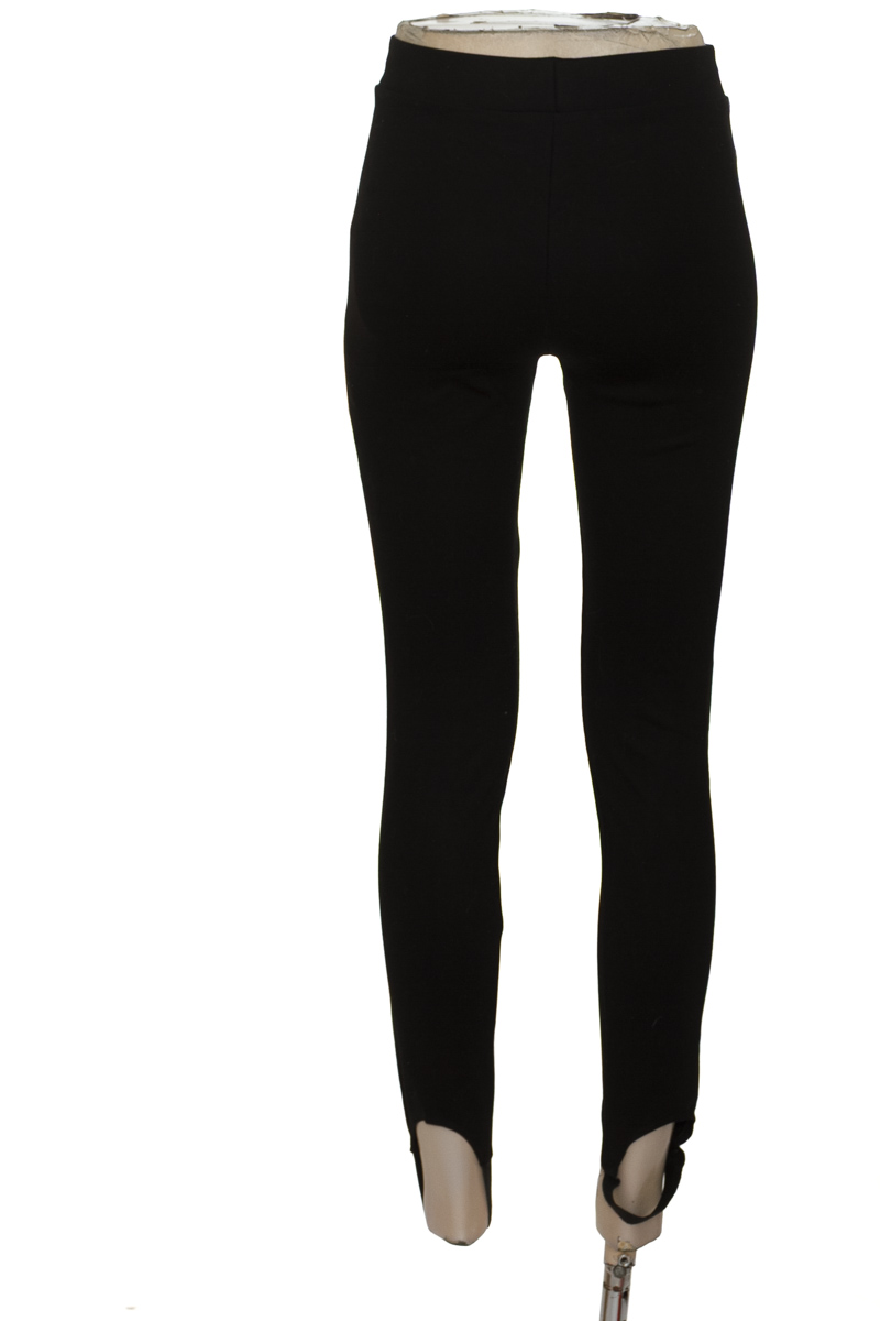 Pantalones color Negro - Zara