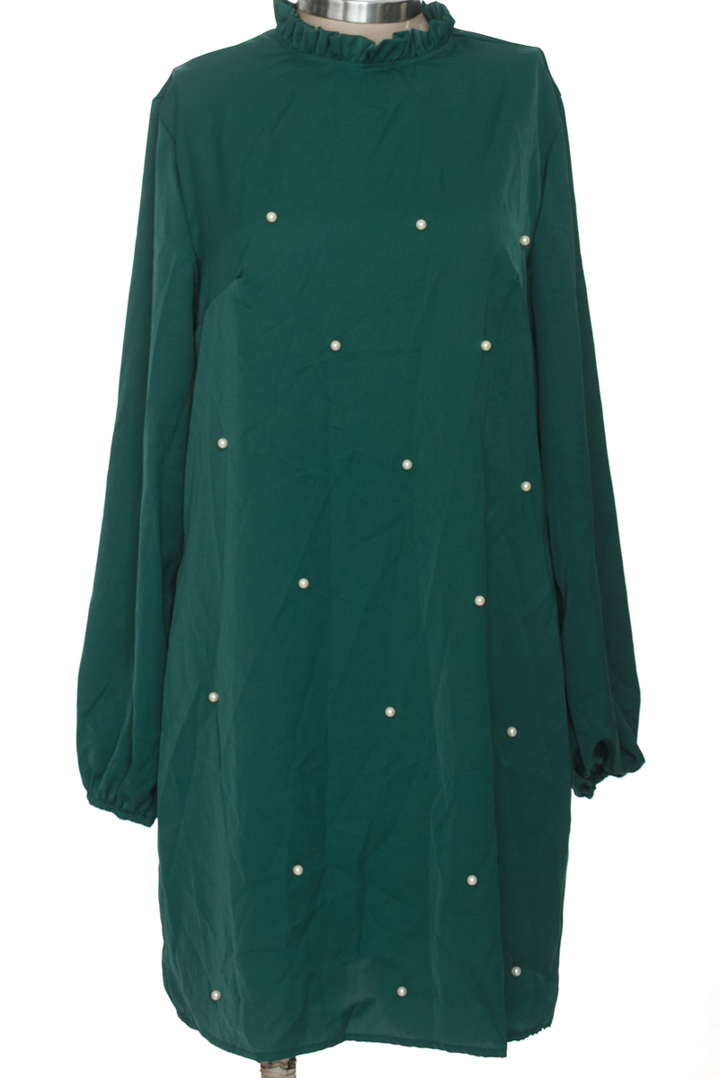Vestido / Enterizo color Verde - Closeando