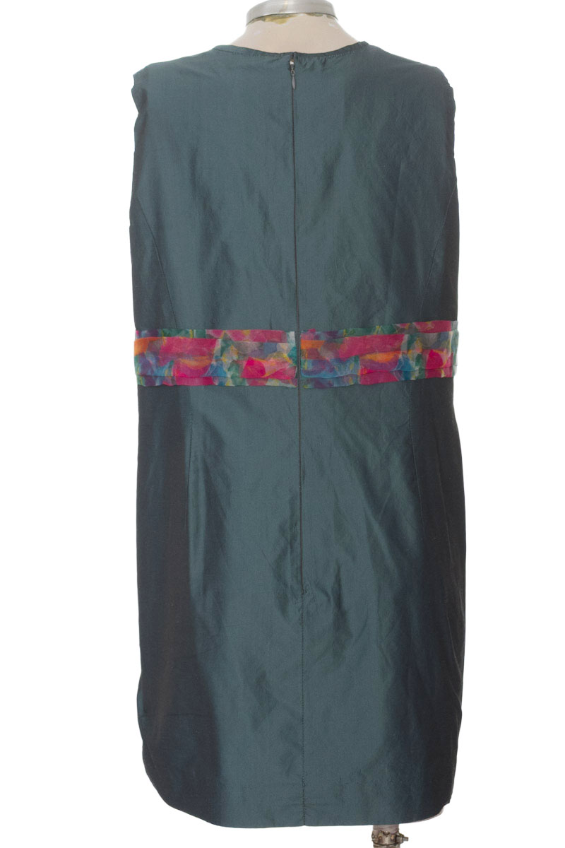 Vestido / Enterizo color Verde - Closeando