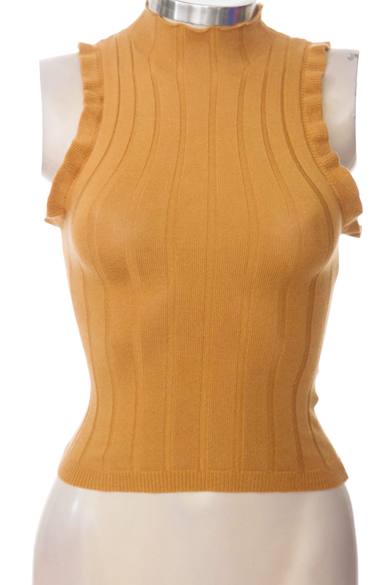 Top / Camiseta color Café - Feel in