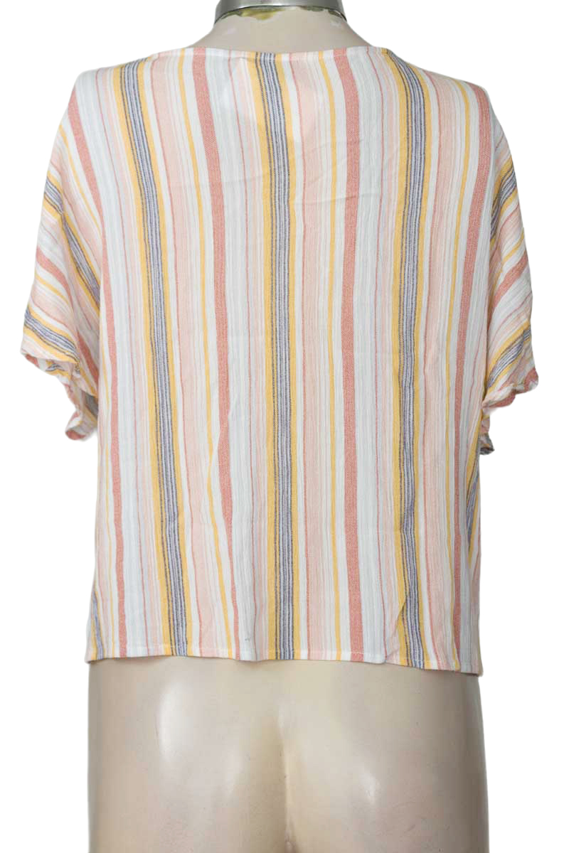 Top / Camiseta color Estampado - Stradivarius