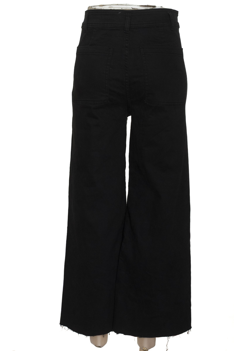 Pantalones color Negro - Basement