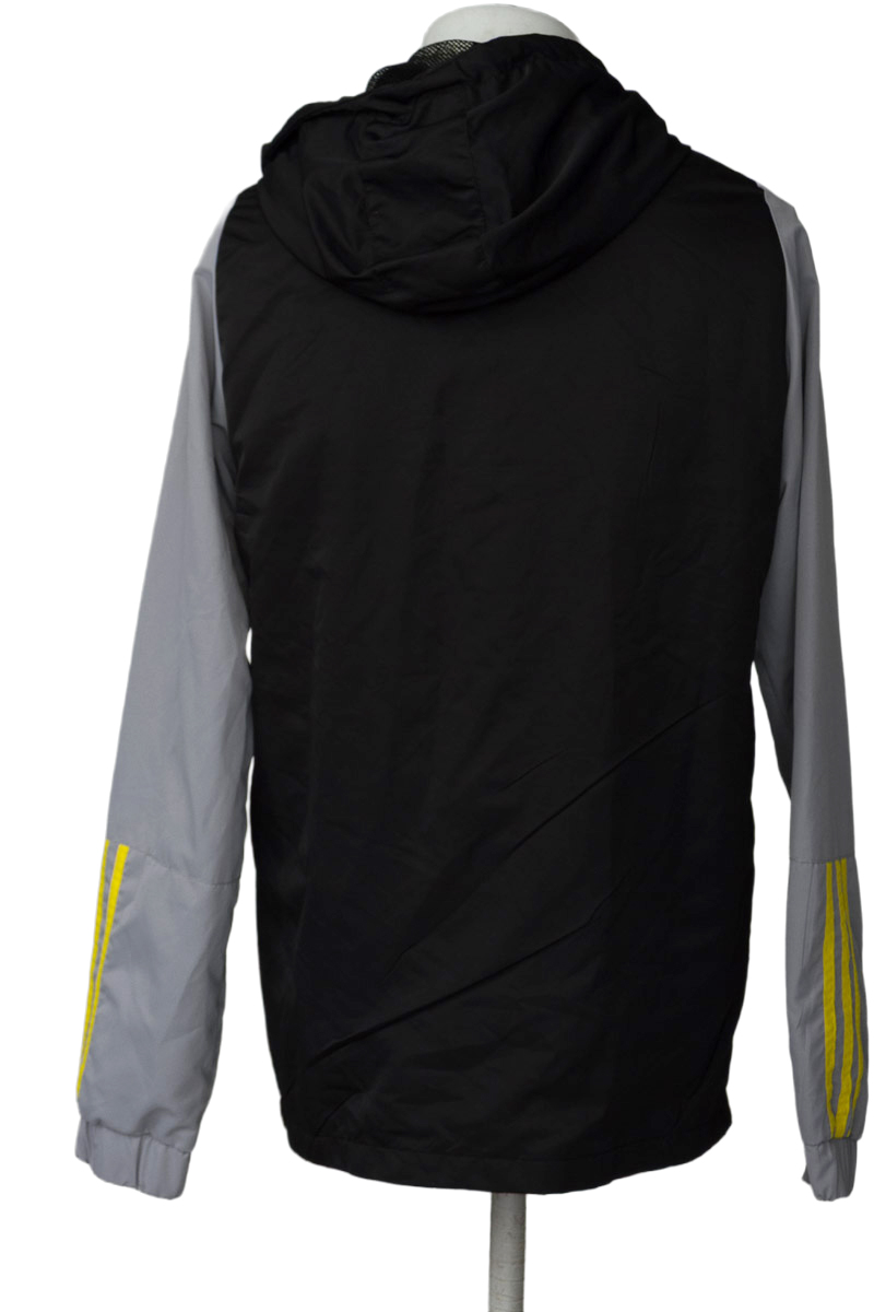 Ropa Deportiva color Negro - Closeando