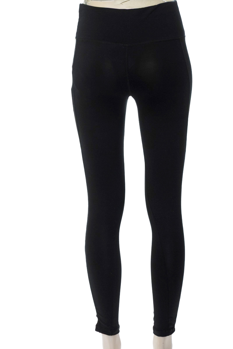 Ropa Deportiva / Salida de Baño color Negro - Lili pink