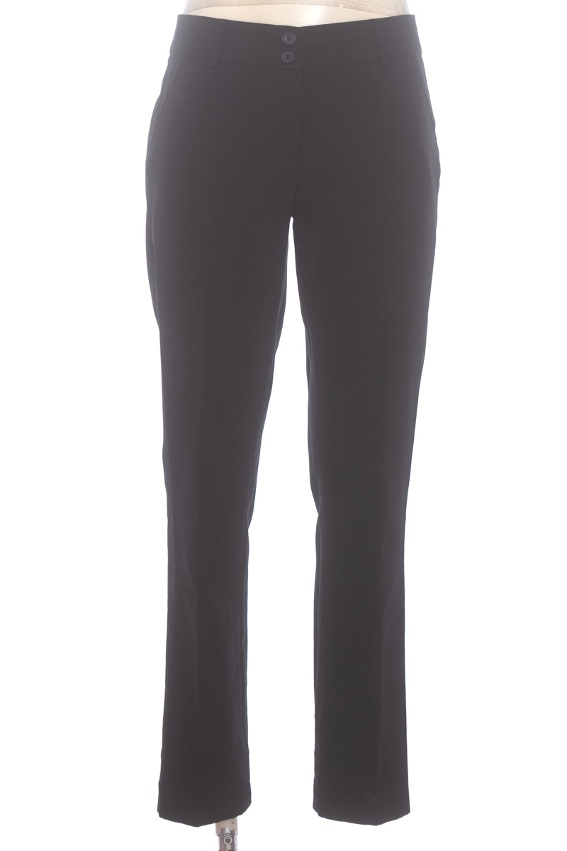Pantalones color Negro - Armi