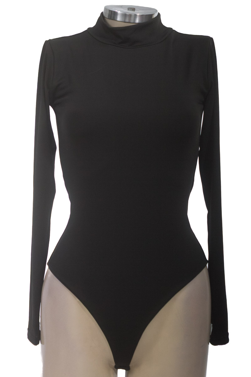 Top / Camiseta color Negro - Luana