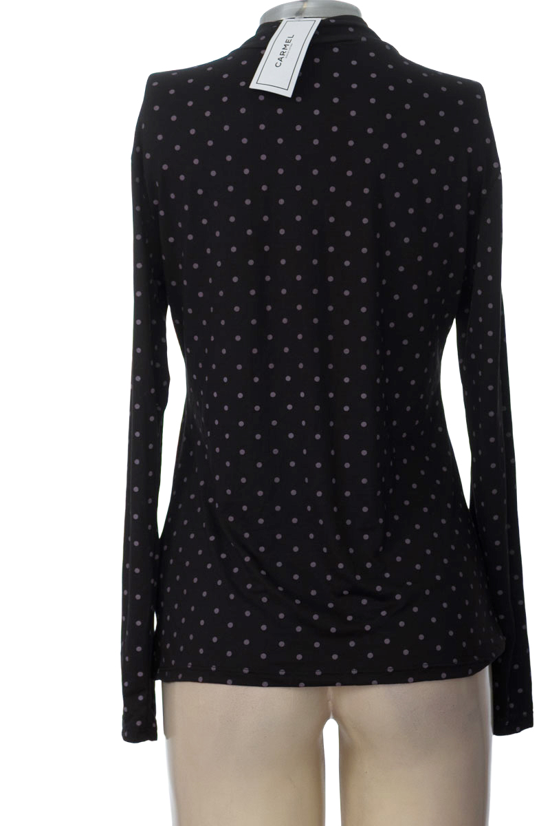Top / Camiseta color Negro - Carmel