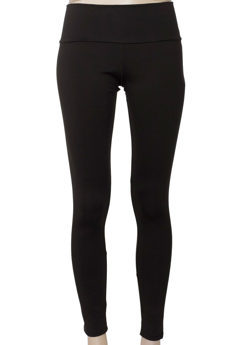 Ropa Deportiva / Salida de Baño color Negro - Alma