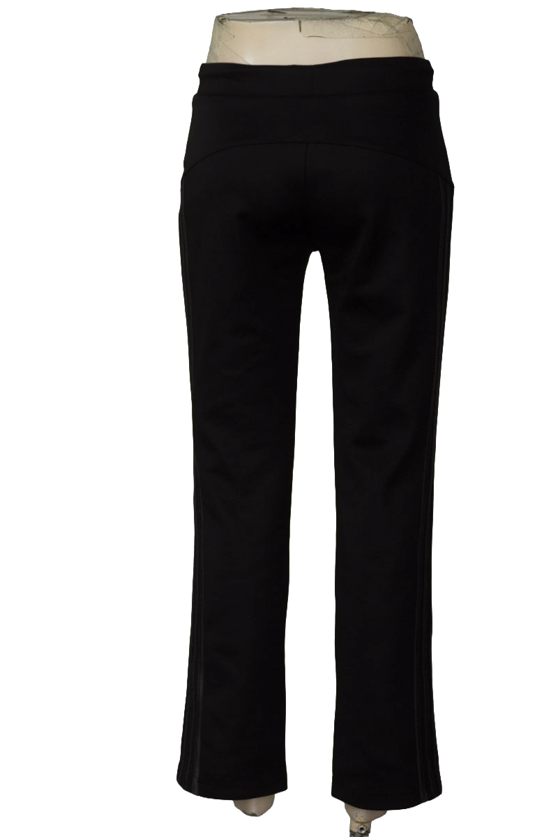 Ropa Deportiva / Salida de Baño color Negro - Adidas