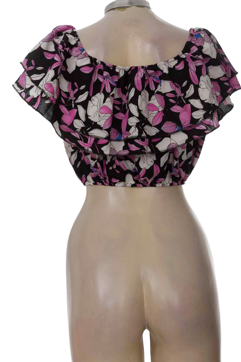 Top / Camiseta color Negro - Mission fashion