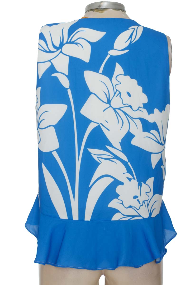 Top / Camiseta color Azul - María Paula