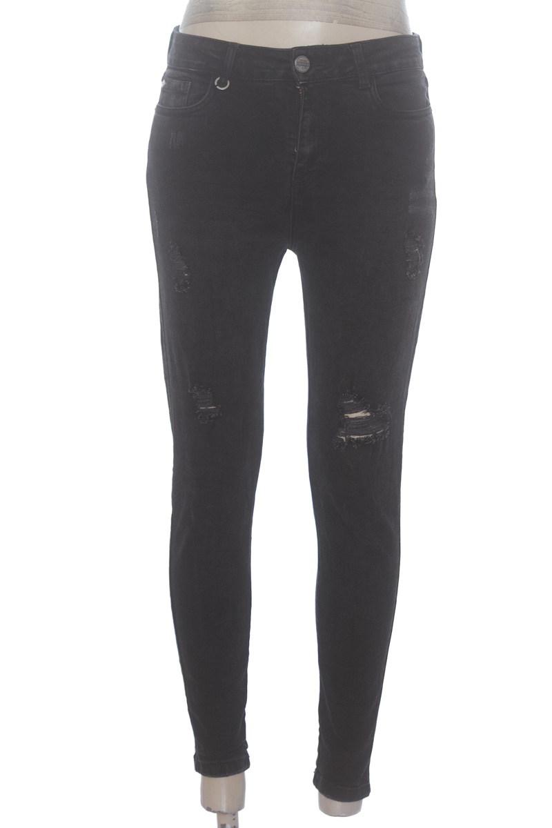 Pantalones color Negro - Stara