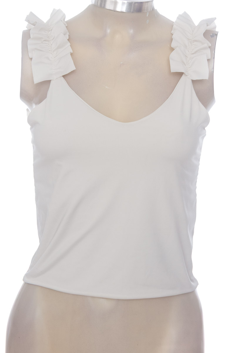 Top / Camiseta color Blanco - Closeando