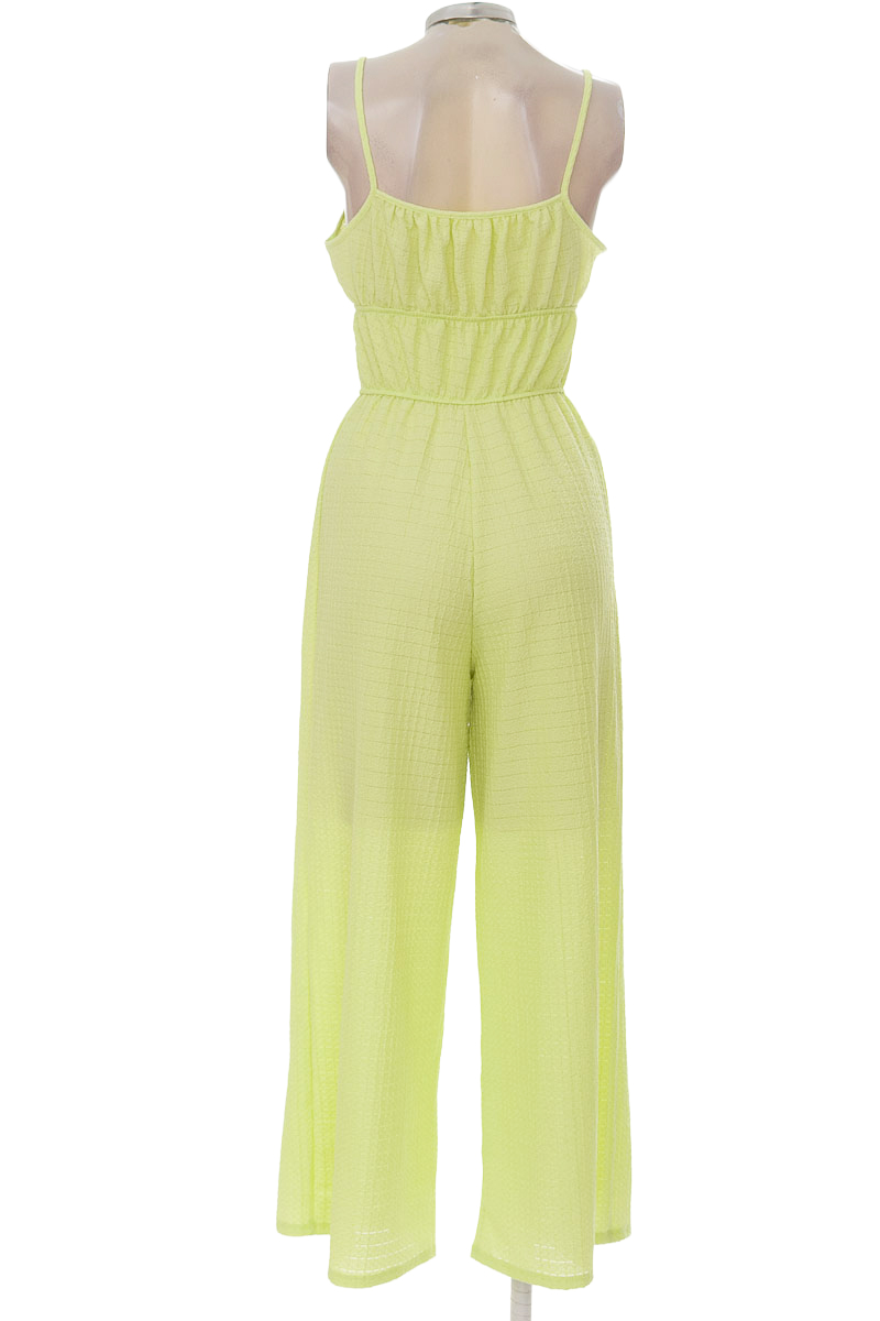 Vestido / Enterizo color Verde - Azzorti