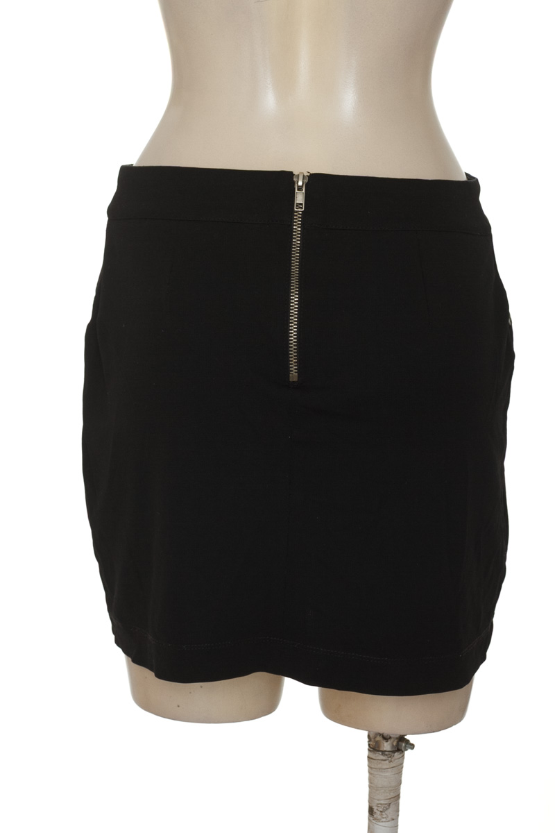 Falda color Negro - Forever 21