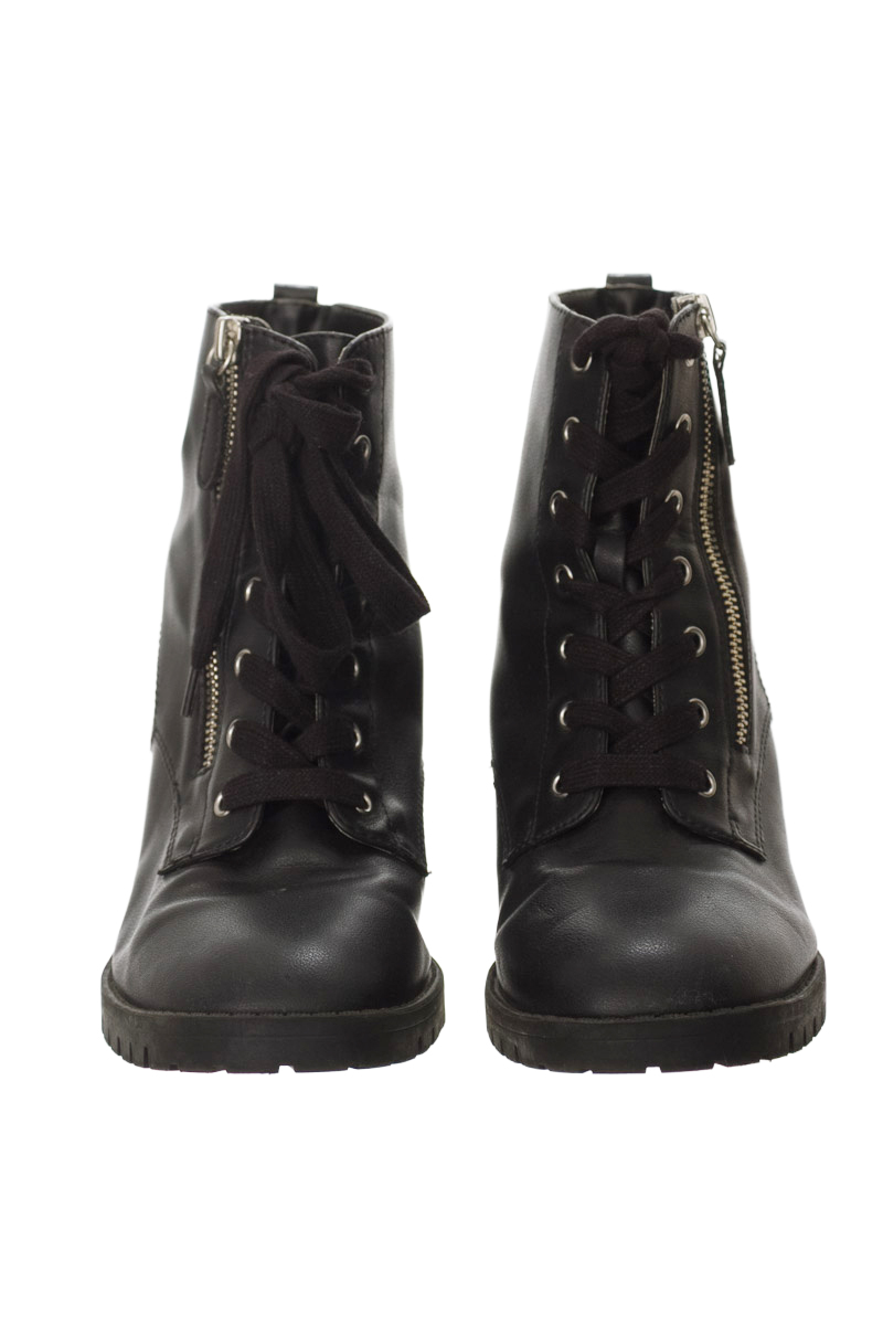 Zapatos color Negro - BRASH