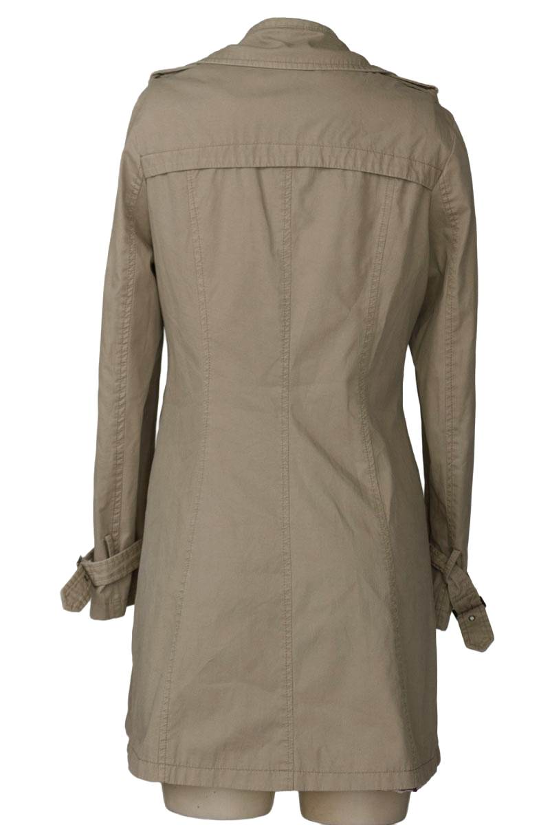 Chaqueta / Abrigo color Beige - Closeando