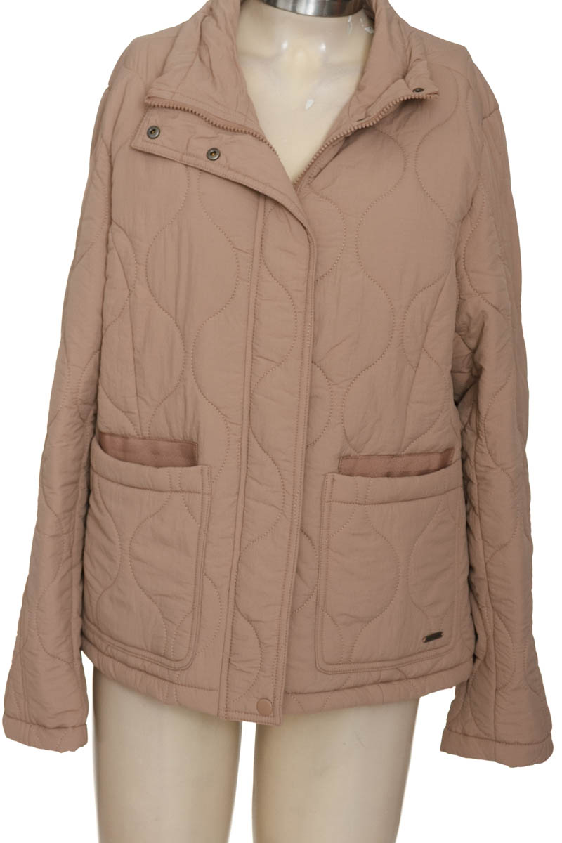 Chaqueta / Abrigo color Beige - Newport