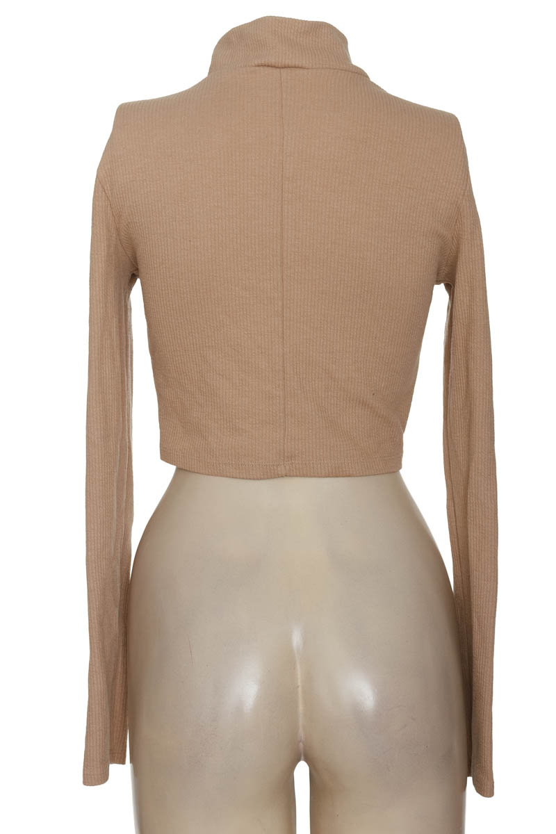 Top / Camiseta color Beige - Bershka