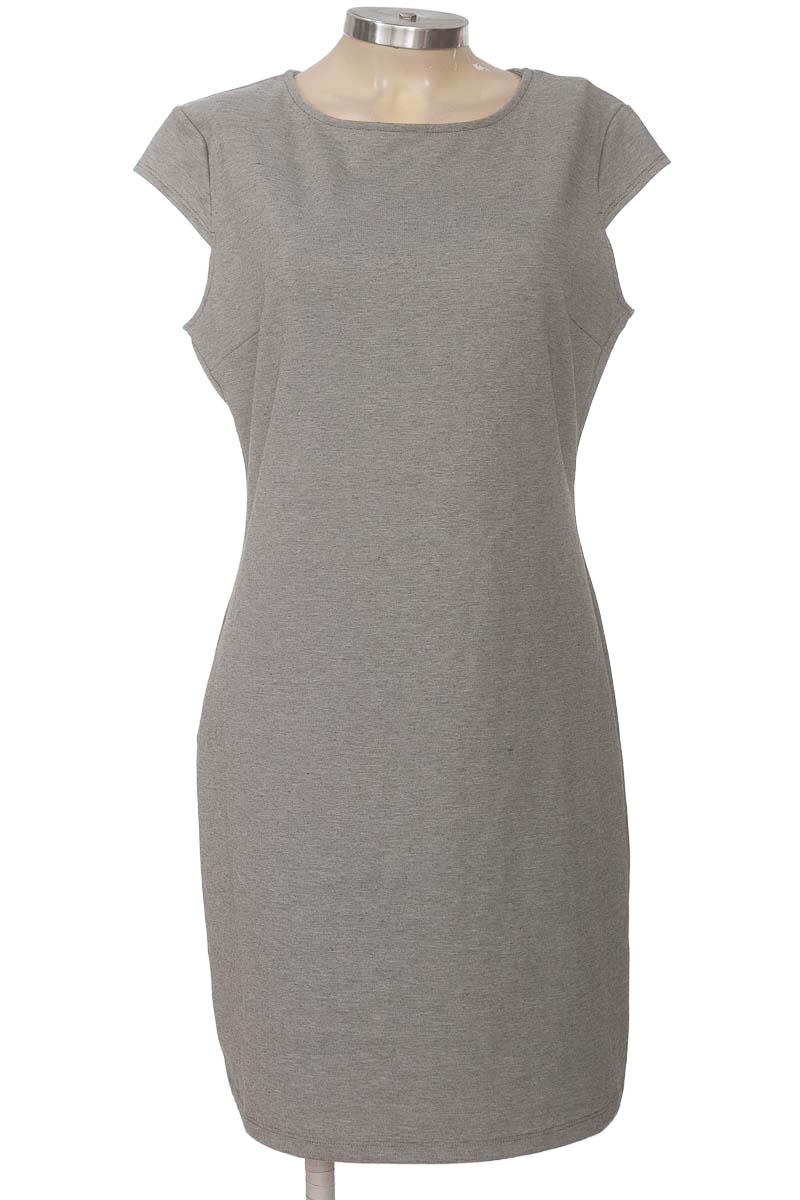 Vestido / Enterizo color Gris - PATPRIMO