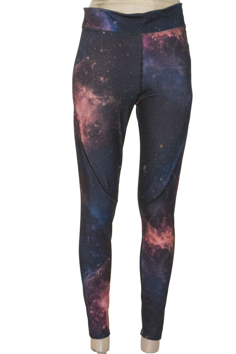 Ropa Deportiva / Salida de Baño color Morado - Ostu