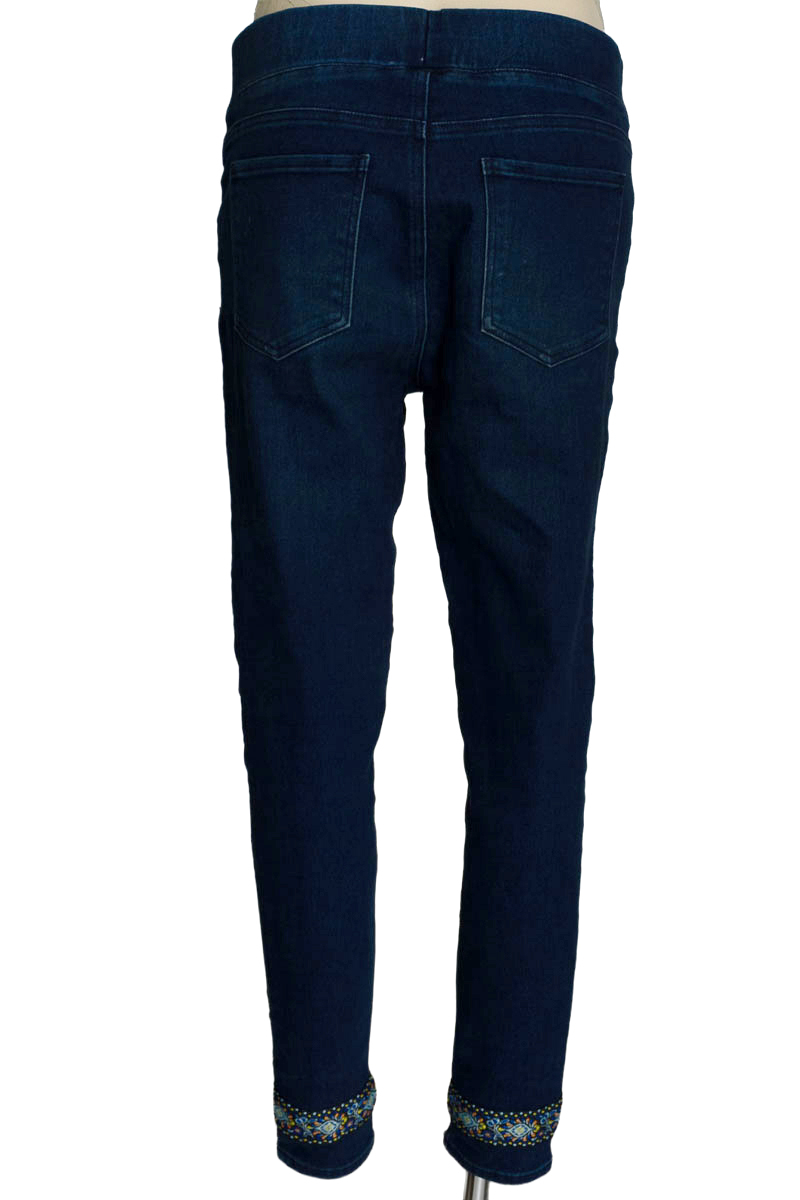 Pantalones color Azul - Arkitect