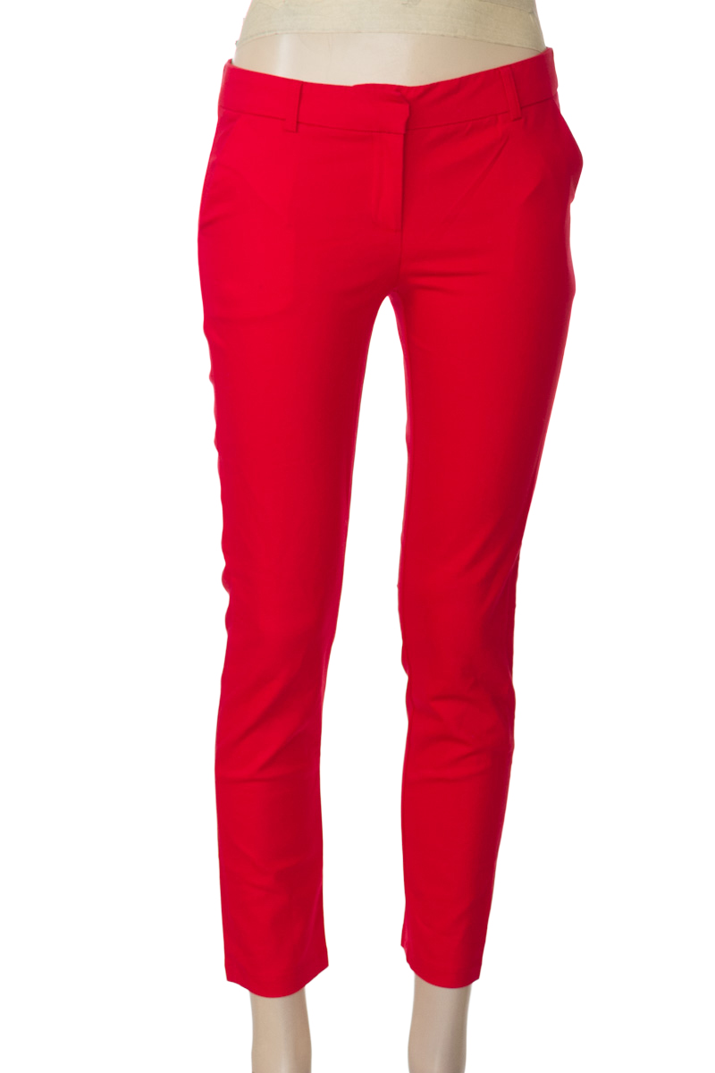 Pantalones color Rojo - Closeando