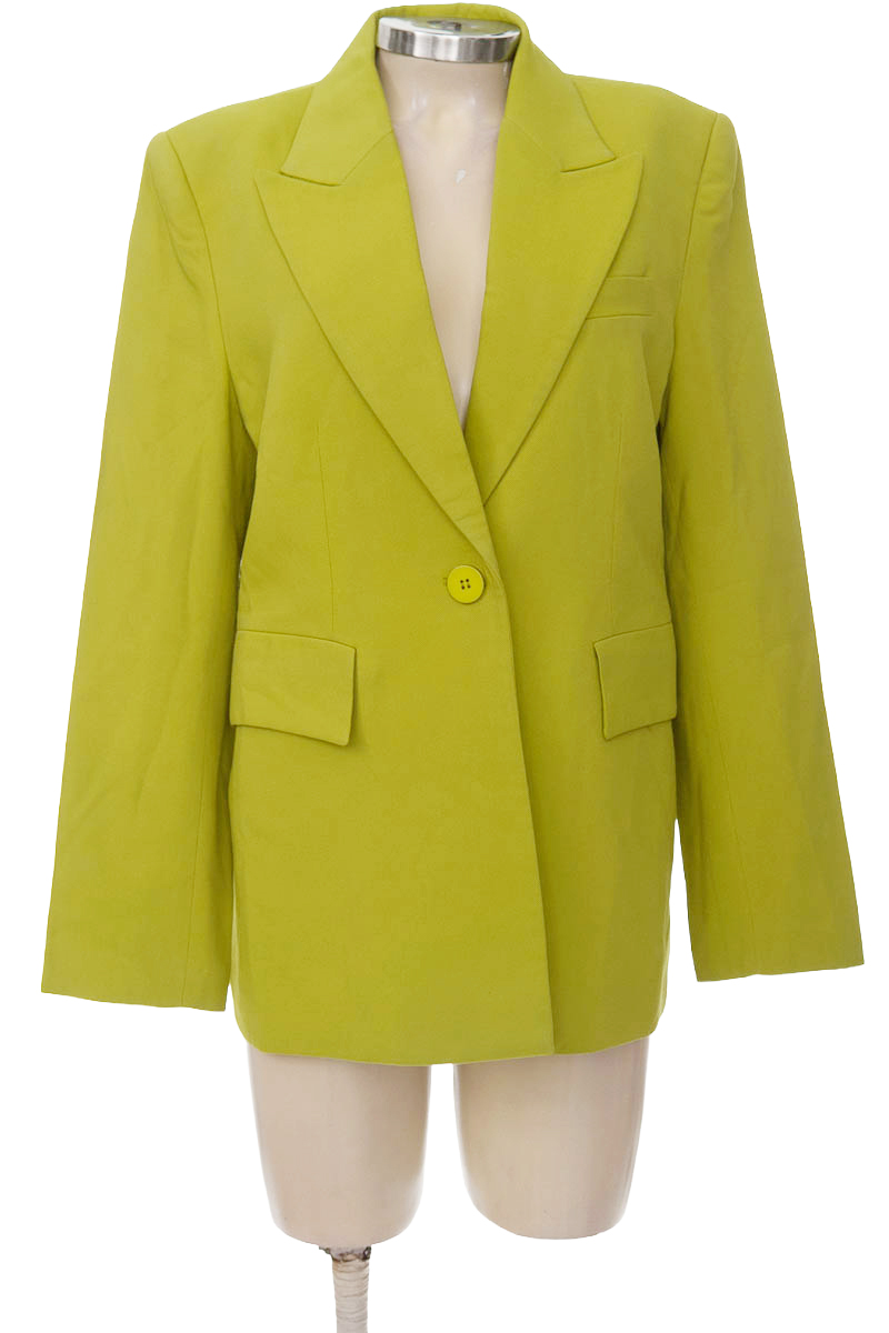 Chaqueta / Abrigo color Verde - MNG