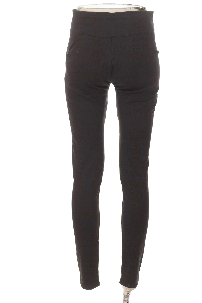 Pantalones color Negro - Baruk CM
