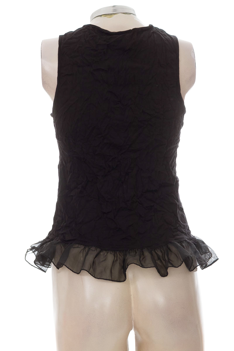 Top / Camiseta color Negro - RAGGED